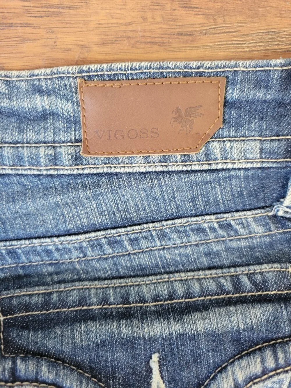 VIGOSS Light Blue Denim Frayed Hem Bleach Spot Long Bermuda Shorts sz 11 EUC
